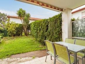Appartement moderne avec jardin et piscine près de la frontière espagnole - FR-1-2-436